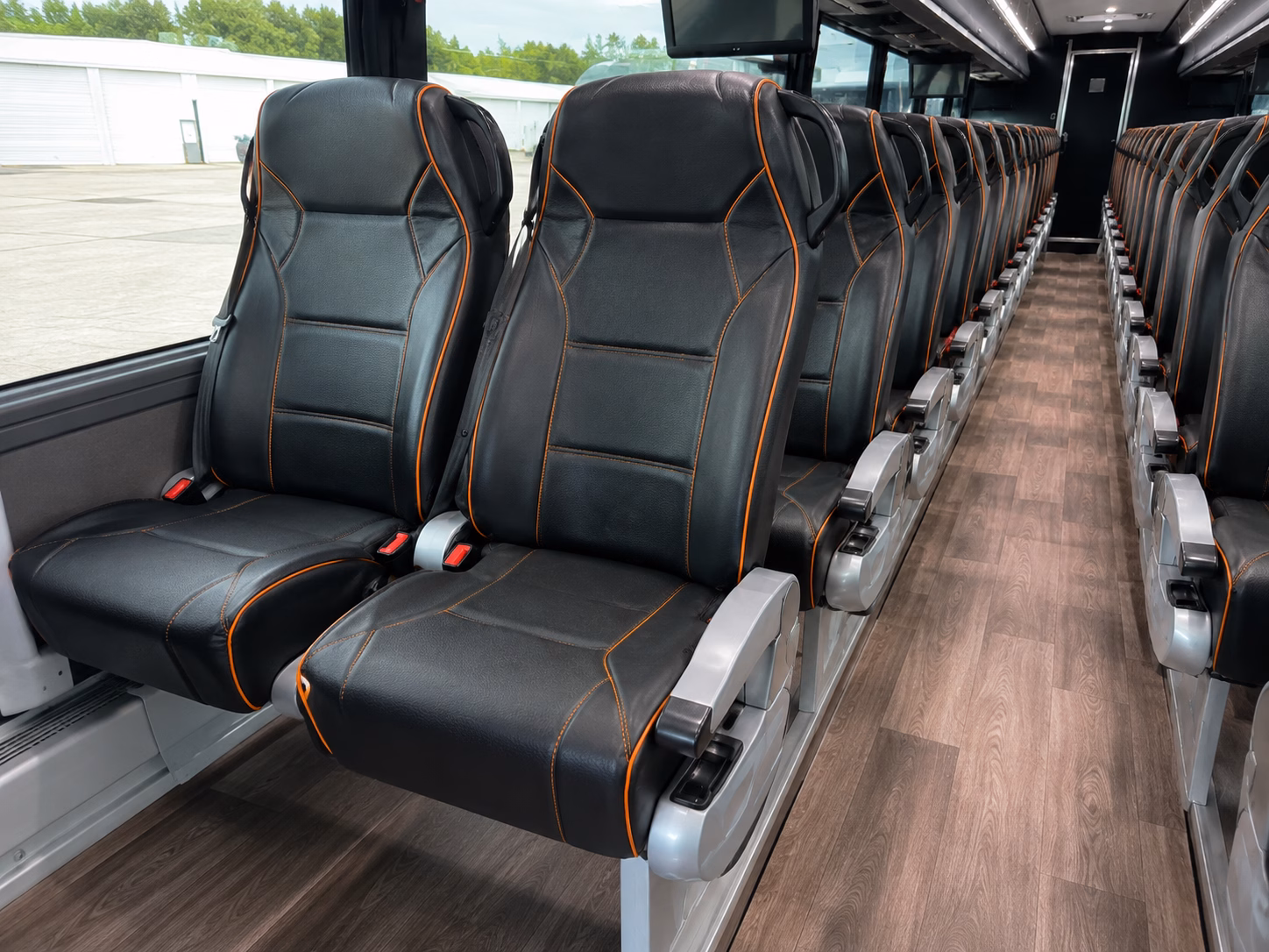 honolulu airport shuttles for wedding guests flying in