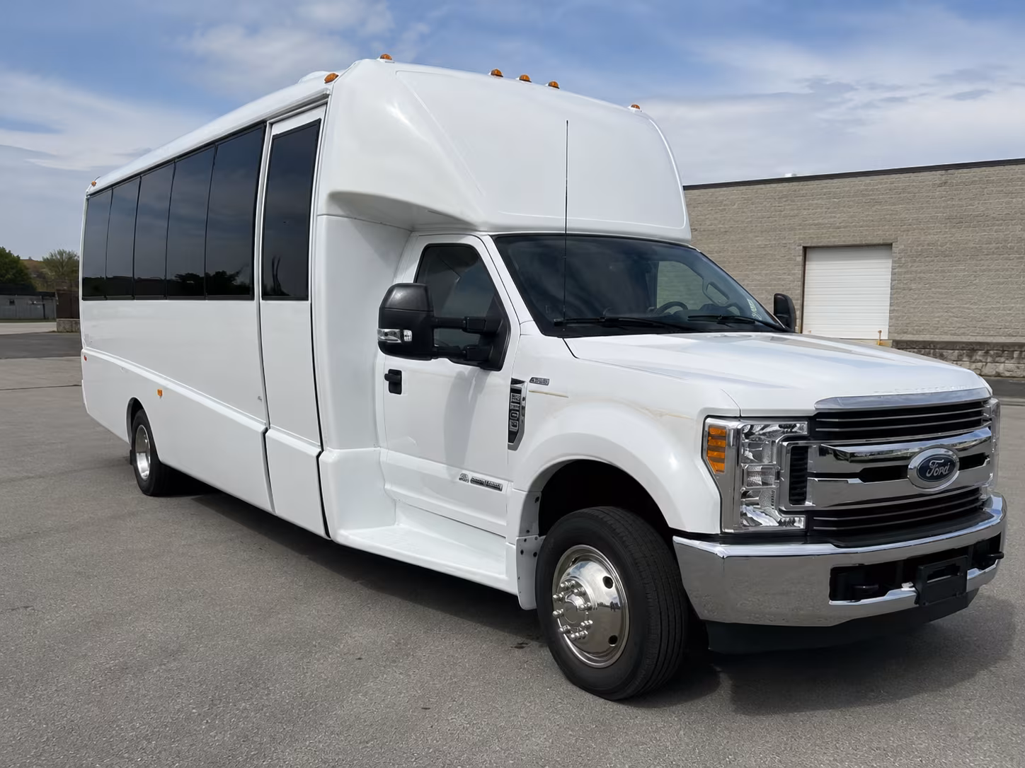 honolulu employee transportation onboard seating
