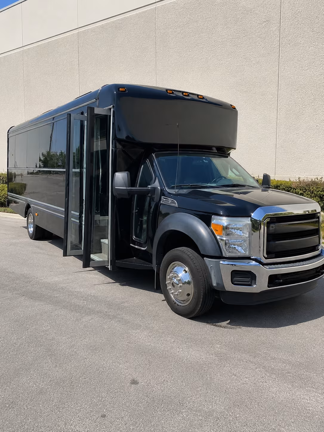 party bus rentals for honolulu s biggest concert nights