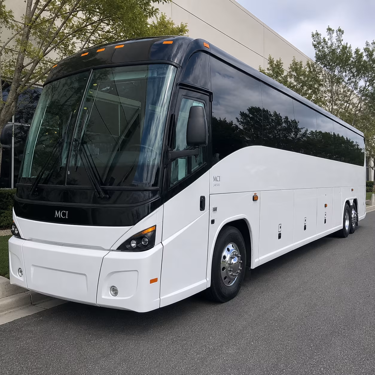 through honolulucharterbusservices com find buses for cruise transfers between hnl and honolulu harbor